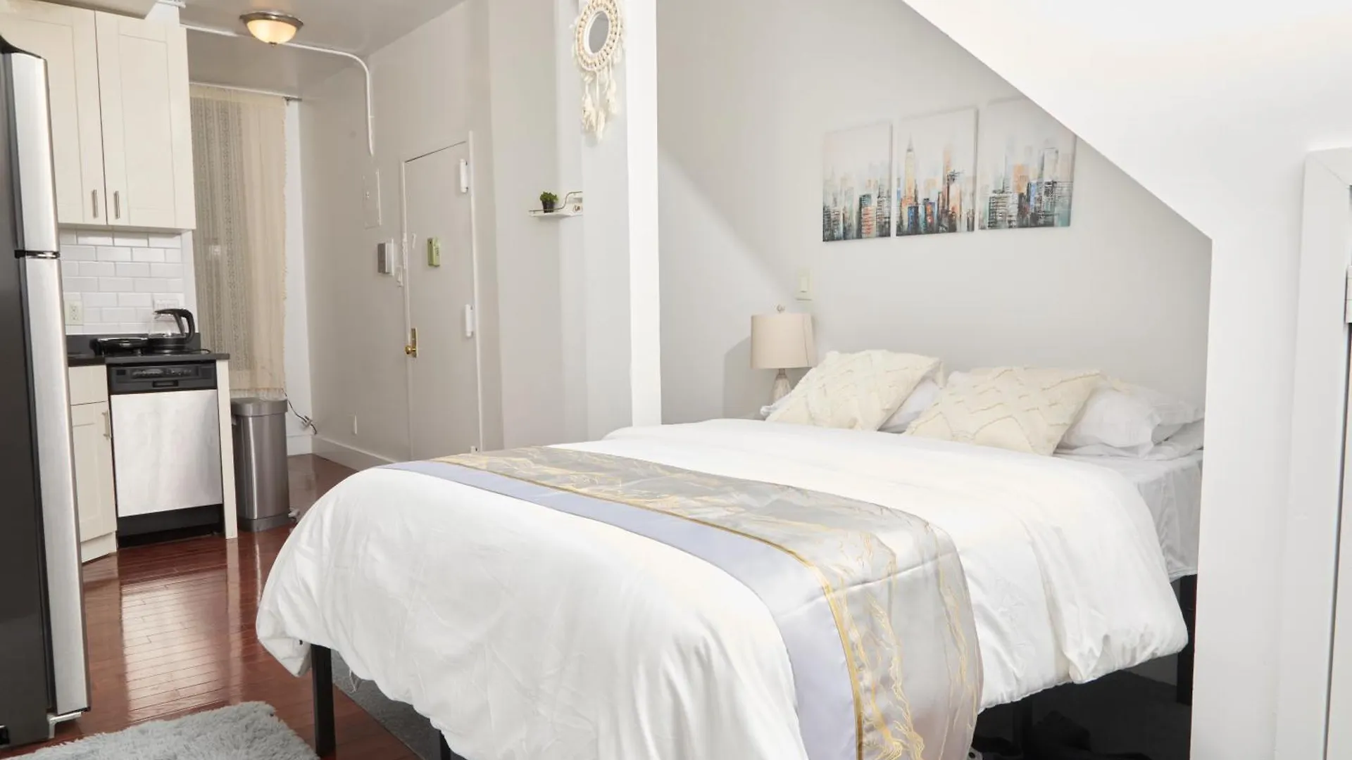 Private Loft In Hells Kitchen Near Times Square Lägenhet New York